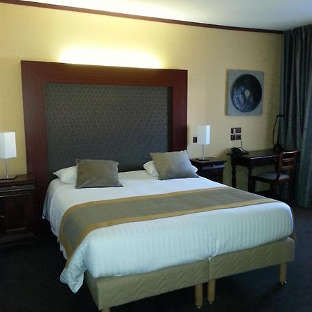 Hotel De France Монтаржи Экстерьер фото